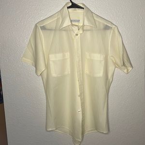 Vintage short sleeve collared shirt